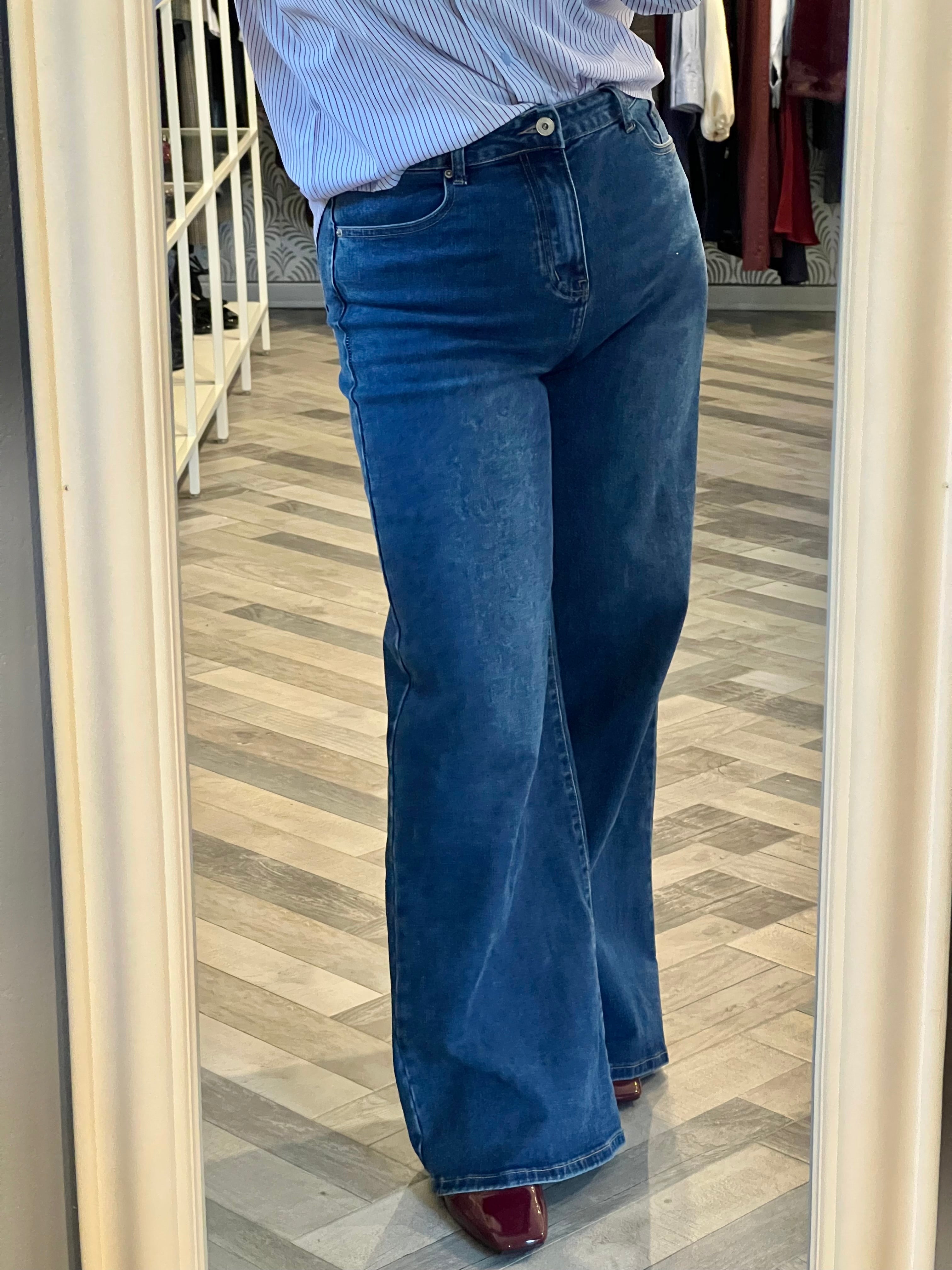 Jeans a palazzo elasticizzato