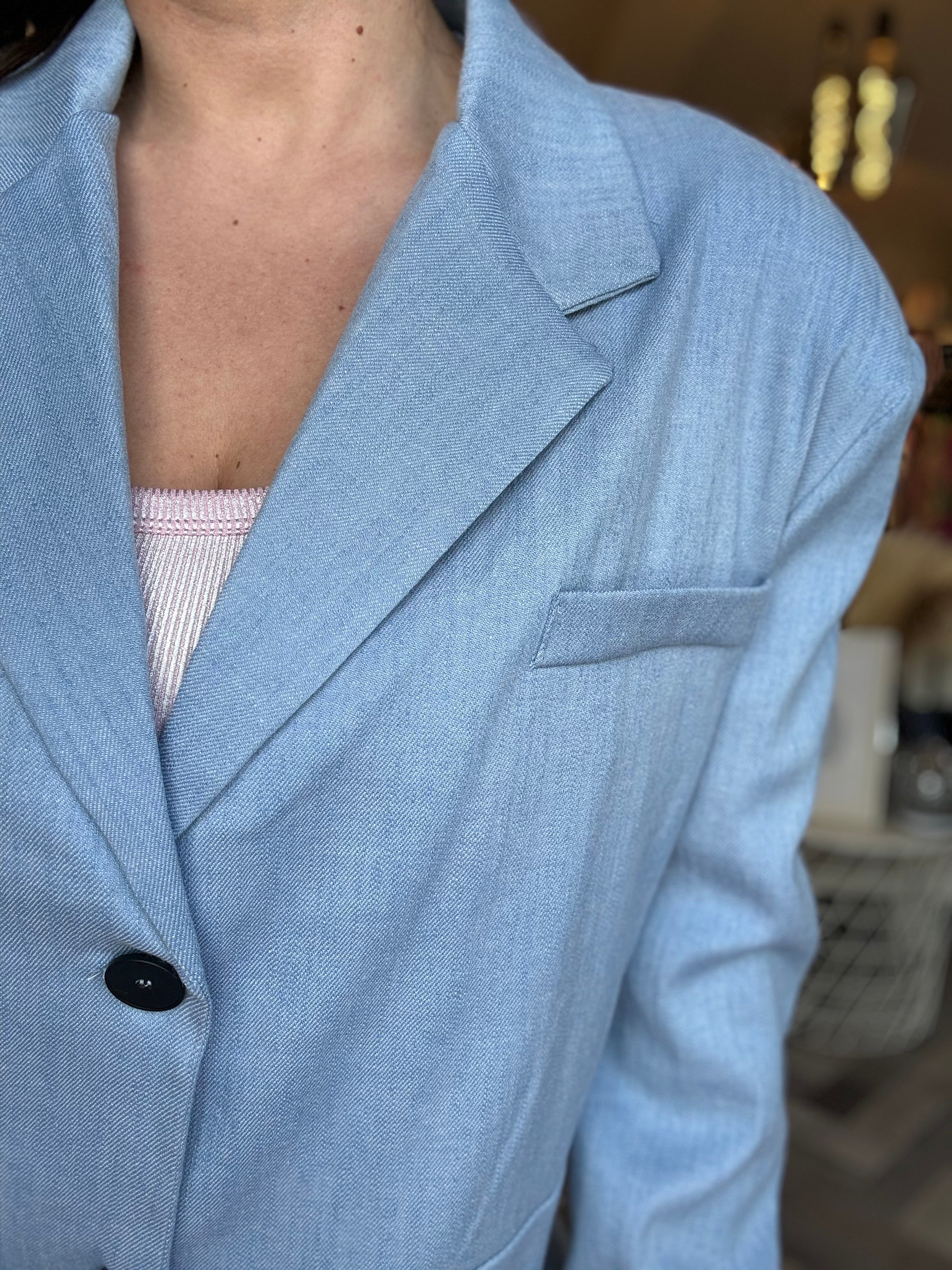 Blazer over jeans chambray