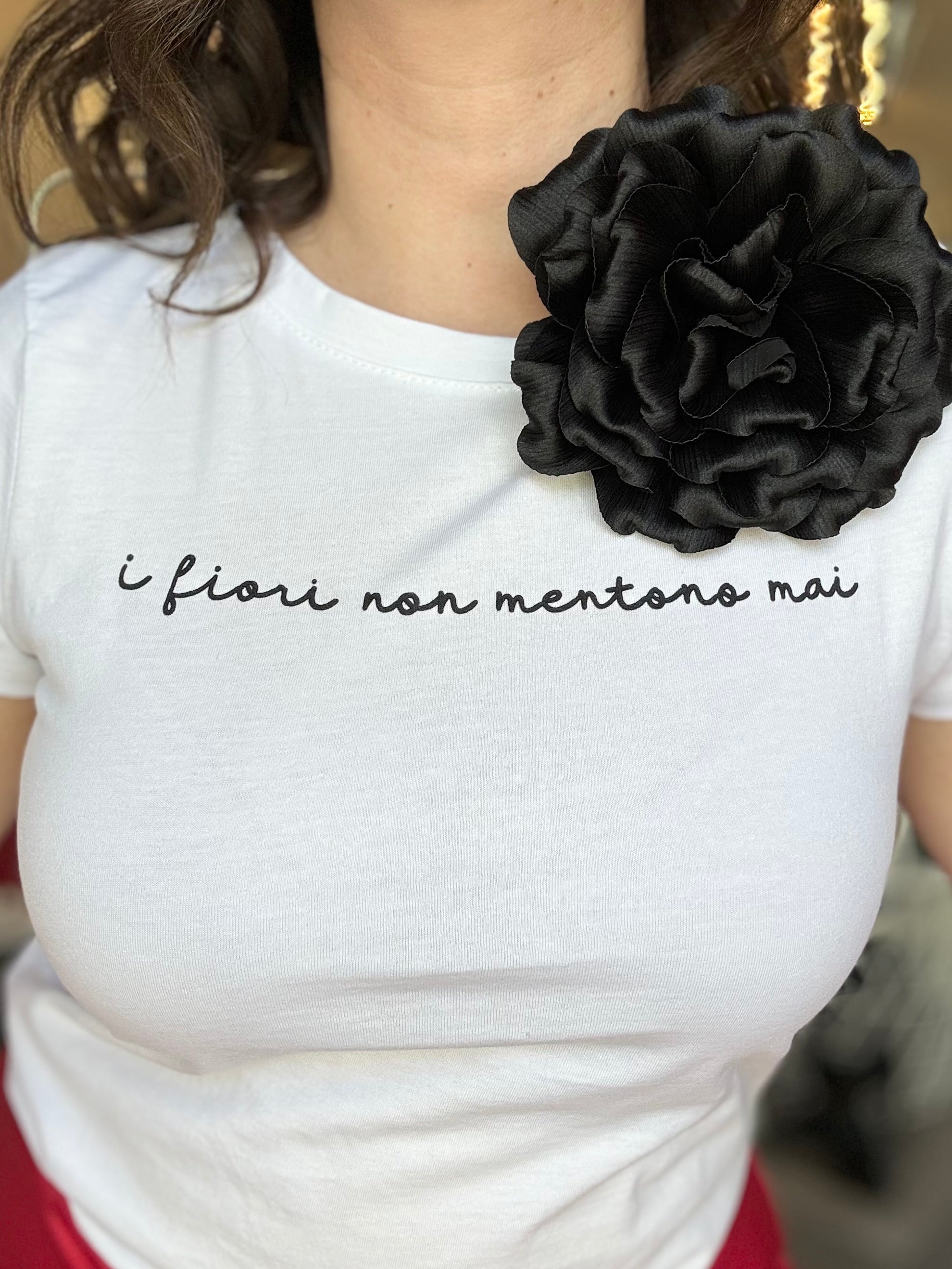 T-shirt I fiori non mentono mai